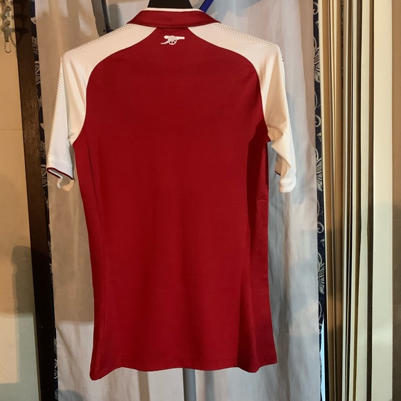 Arsenal home Jersey - Picture 2 of 6
